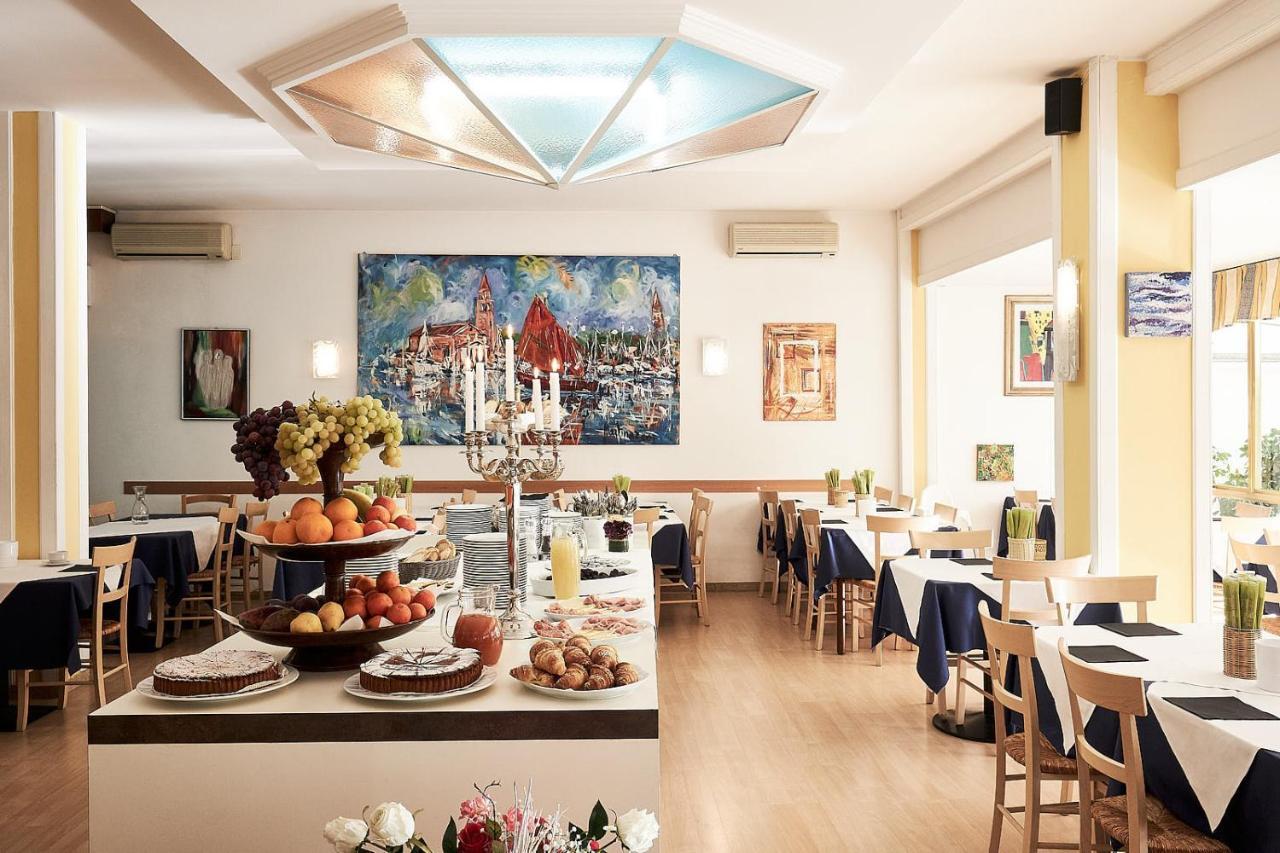 Hotel Villa Roma Caorle Exterior photo